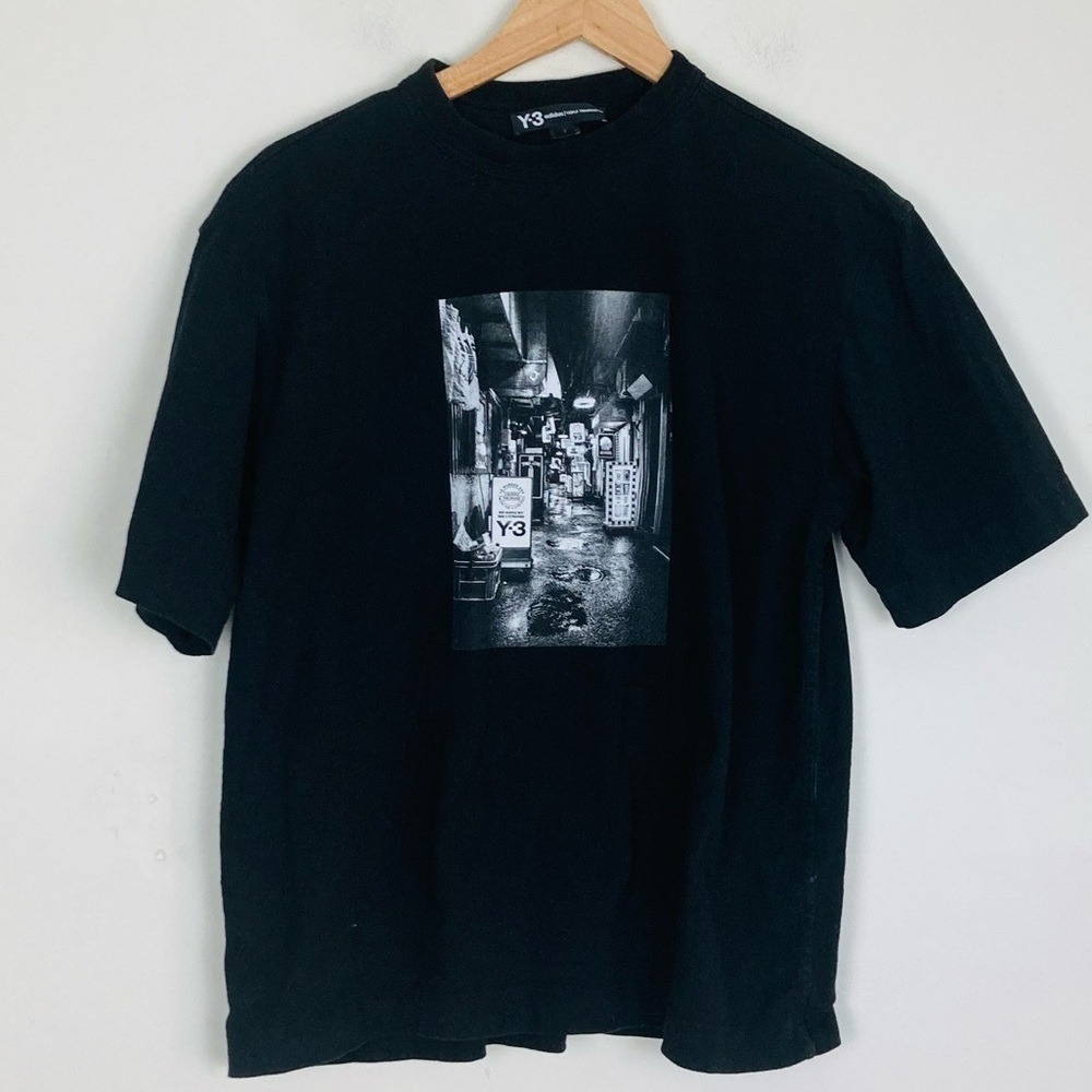 Adidas Y3 Yohji Yamamoto “Alley” black t shirt. Size small.
